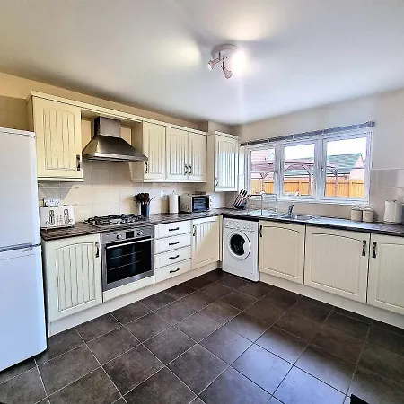 Detached House With Free Parking Long Stay Discounts Thurcaston Exterior photo